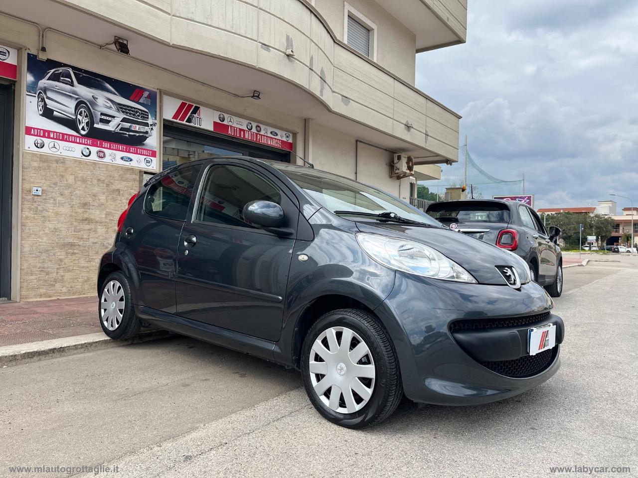 PEUGEOT 107 1.0 68 CV 5p. Urban Move