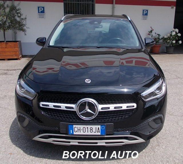 MERCEDES-BENZ GLA 200 d 57.000 KM AUTOMATICA BUSINESS EXTRA
