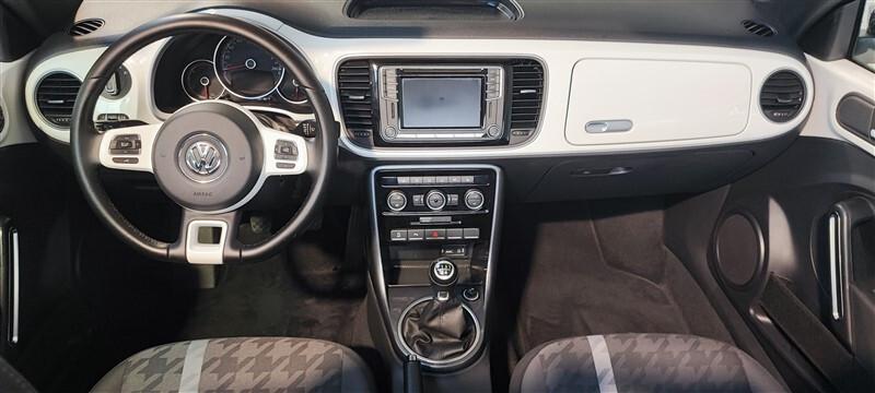 Volkswagen Maggiolino Cabrio 2.0 TDI Design