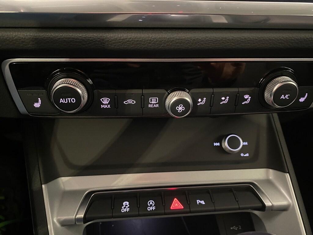 Audi Q3 35 2.0 TDI Business S tronic - PROMO