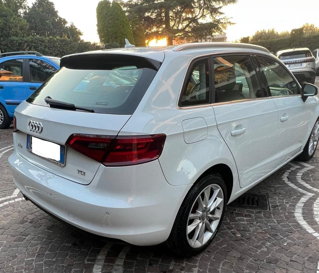AUDI A3 Sportback 1.6 TDI clean diesel Ambition