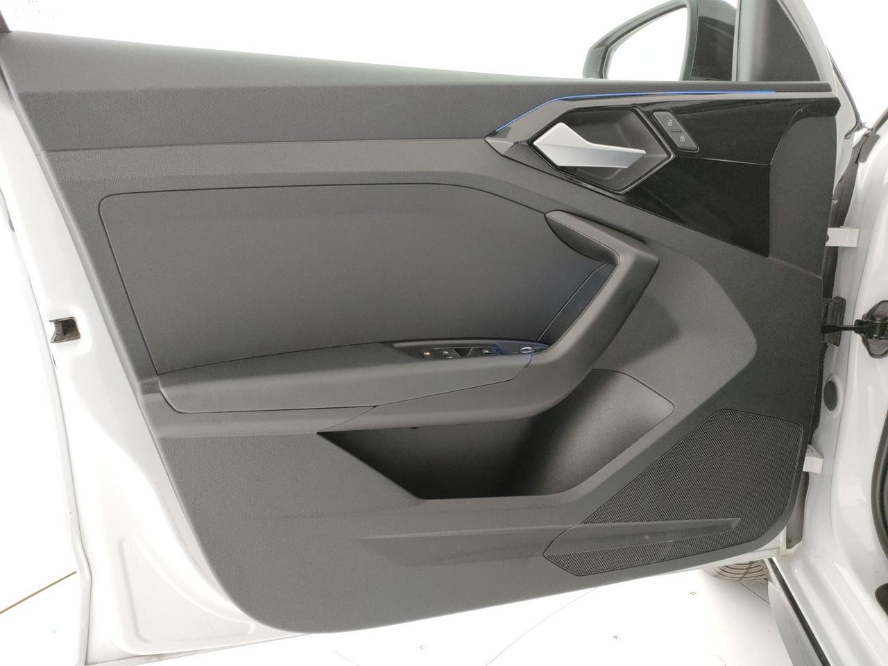 Audi A1 allstreet 30 1.0 tfsi identity contrast 116cv s tronic