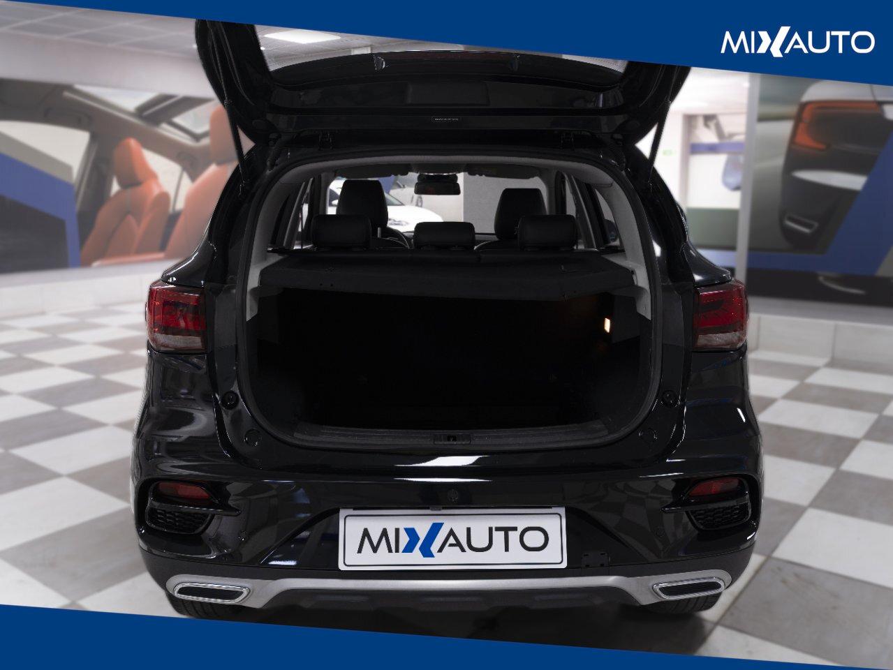 MG ZS 1.5L 5MT Luxury