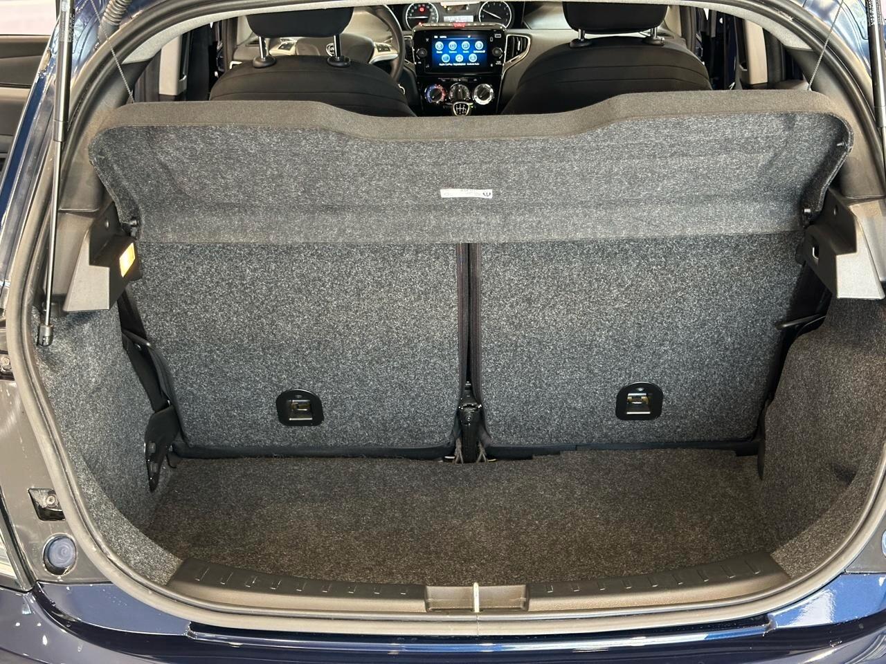 Lancia Ypsilon 1.0 FireFly 5 porte S&S Hybrid Ecochic Silver
