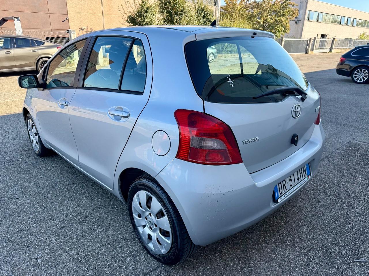 Toyota Yaris 1.3benz 2008 156.000km per neopatentati