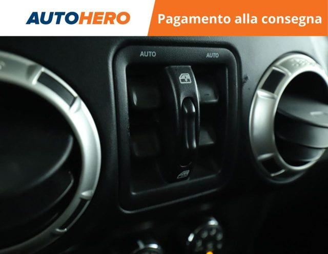 JEEP Wrangler Unlimited 2.8 CRD DPF Sahara Auto