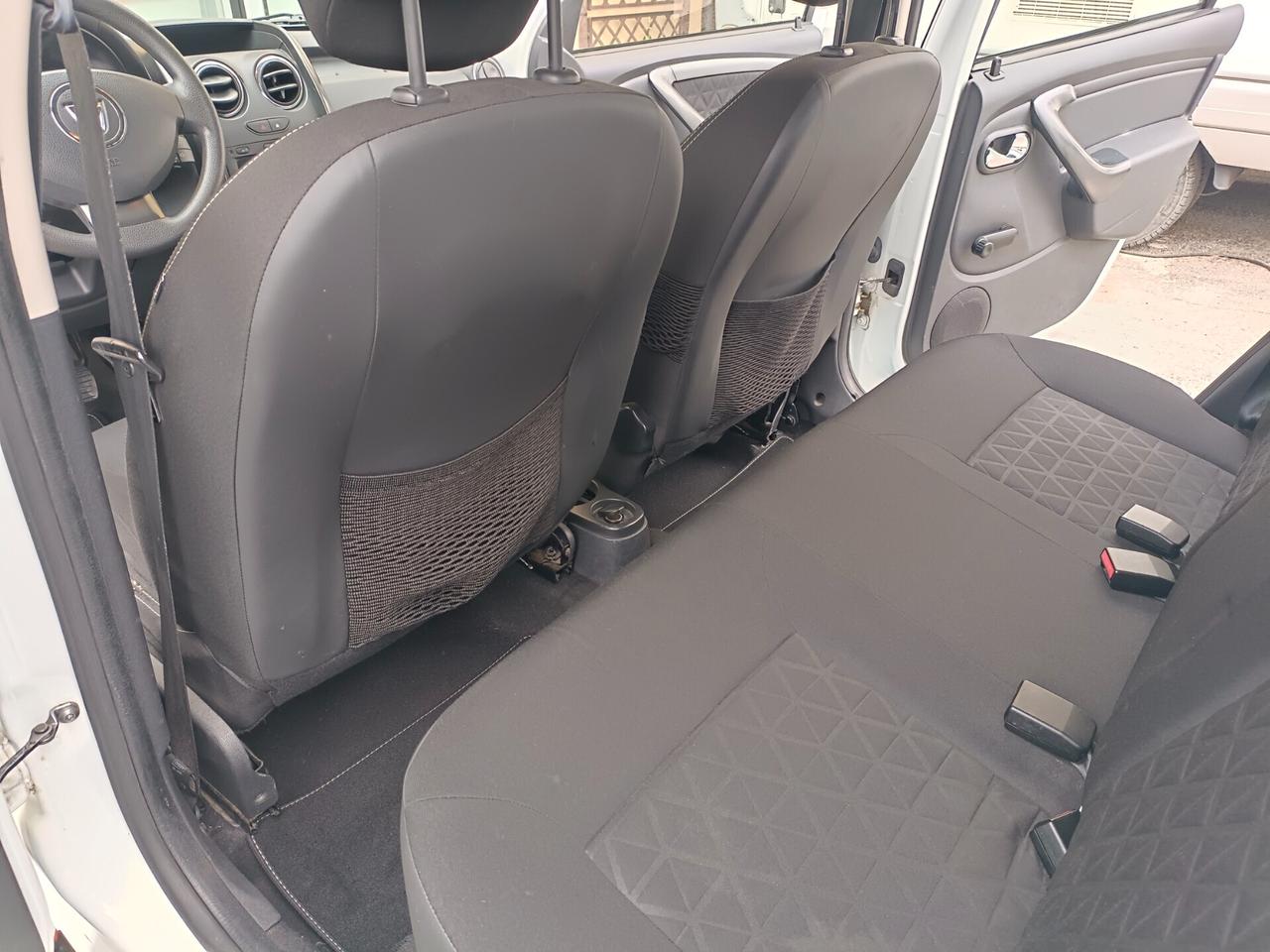 Dacia Duster 1.6 GPL Lauréate