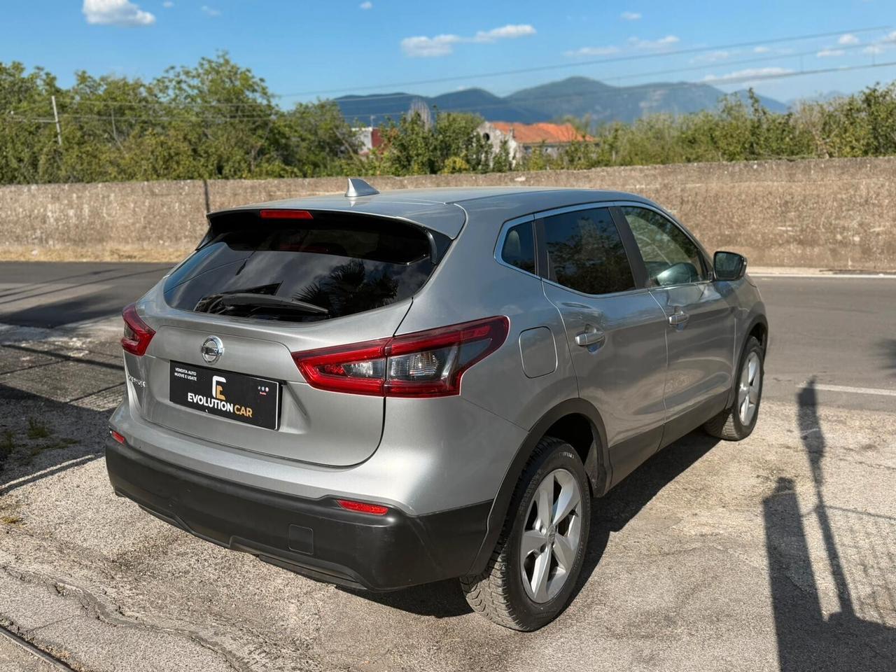Nissan Qashqai 1.6 diesel Automatica
