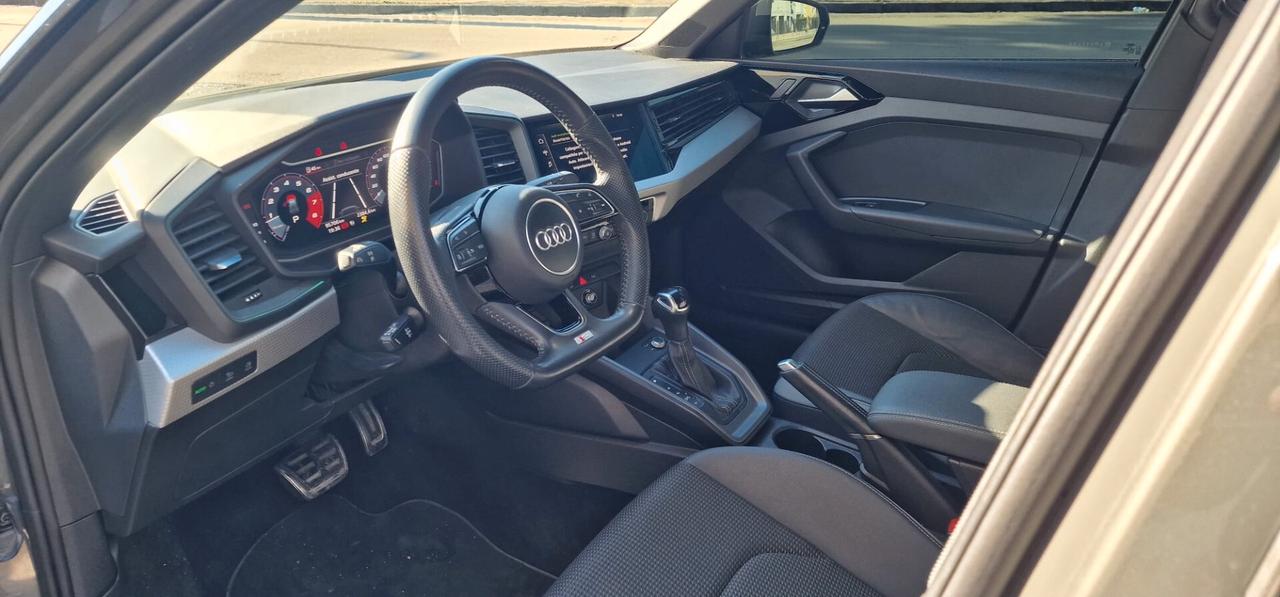 Audi A1 SPB 35 TFSI S tronic line edition