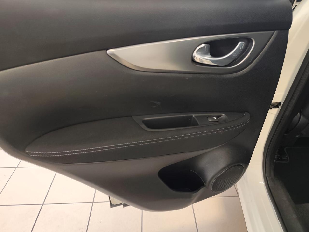 Nissan Qashqai 1.5 dCi N-Connecta