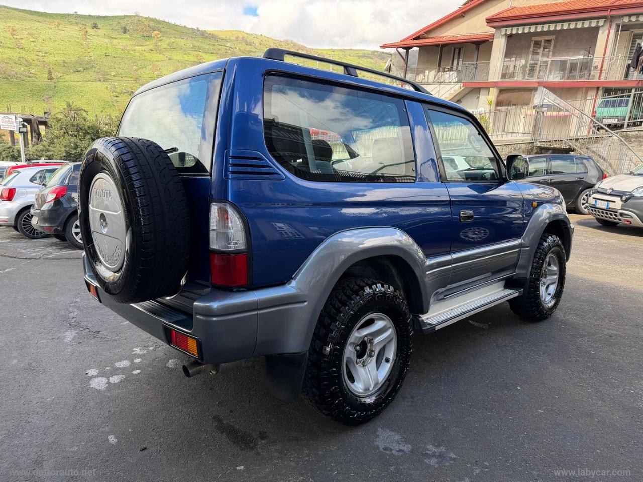 TOYOTA Land Cruiser 3.0 TD 3p. KZJ90 GX