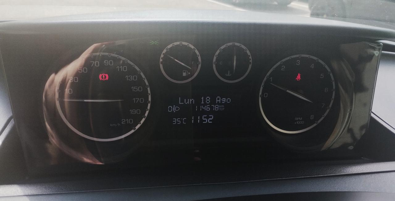 Lancia Ypsilon 1.2 69 CV 5 porte Elefantino NEOPATENTATI