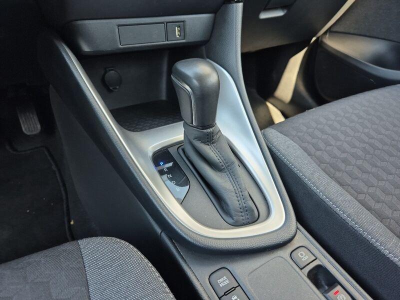 Toyota Yaris Yaris 1.5 Hybrid 5 porte Business