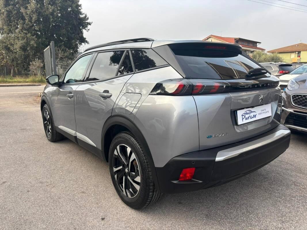 Peugeot e-2008 E- Allure Pack 100kW