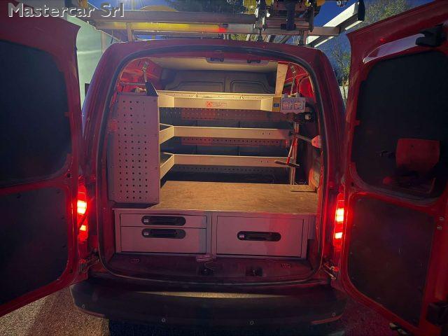 VOLKSWAGEN Caddy 2.0 TDI 110cv 4MOTION 4x4 - FE809CM