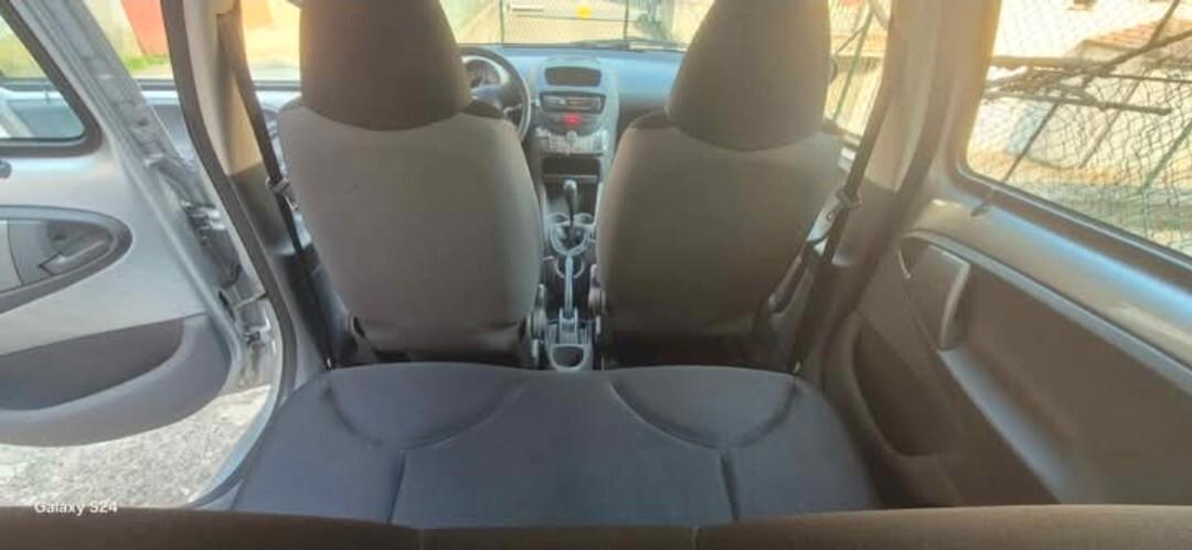 Toyota Aygo 1.0 12V VVT-i 5 porte Sol