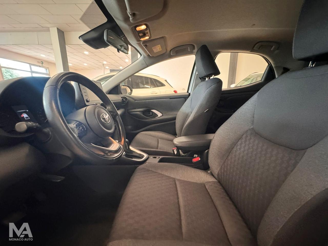 Toyota Yaris 1.5 90cv Hybrid Business 2021