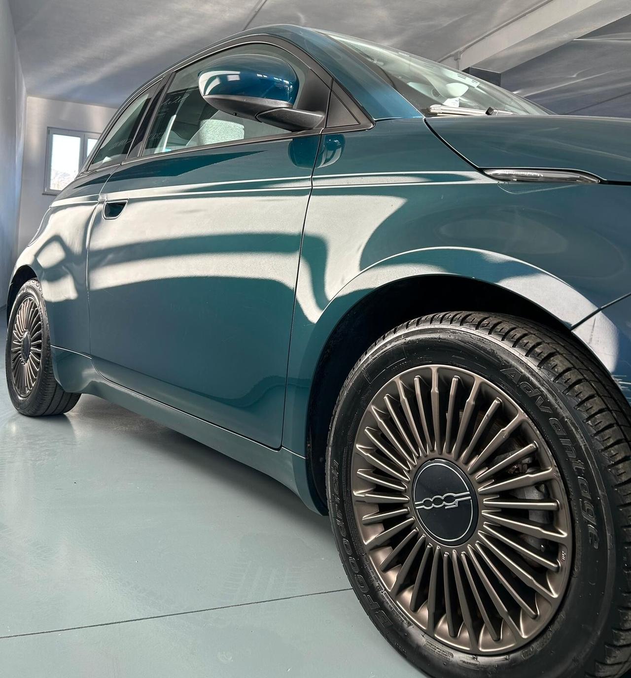 Fiat 500e 42 kWh Icon