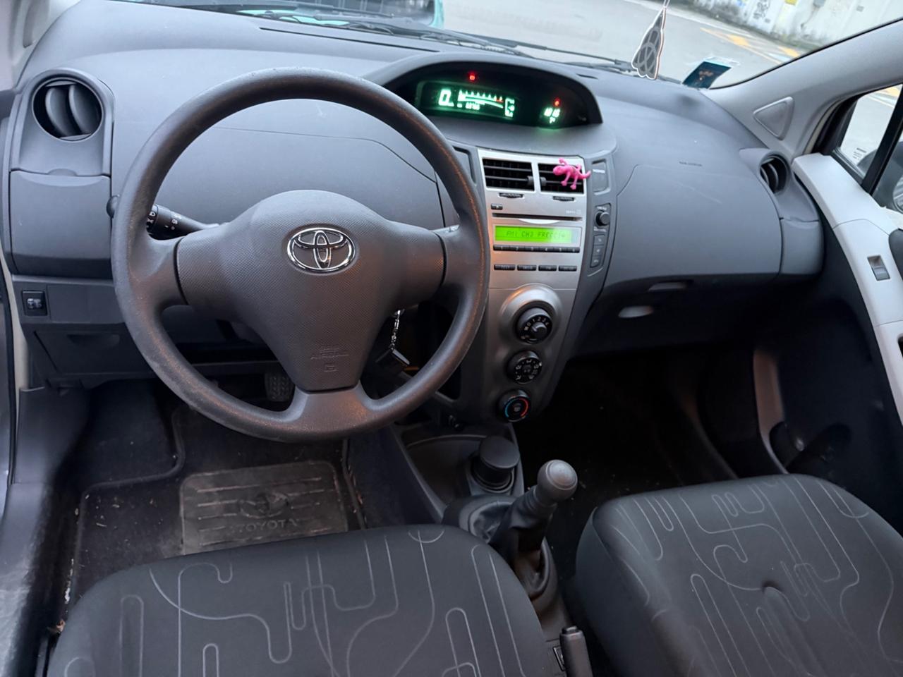 Toyota Yaris 1.0 5 porte
