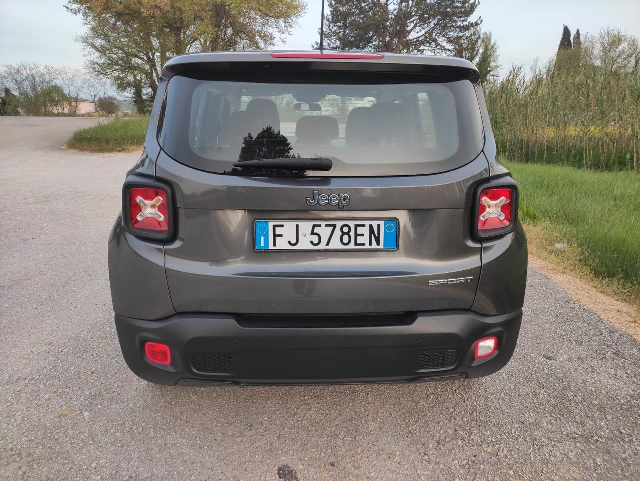 Jeep Renegade 1.6 E-TorQ EVO Sport GPL