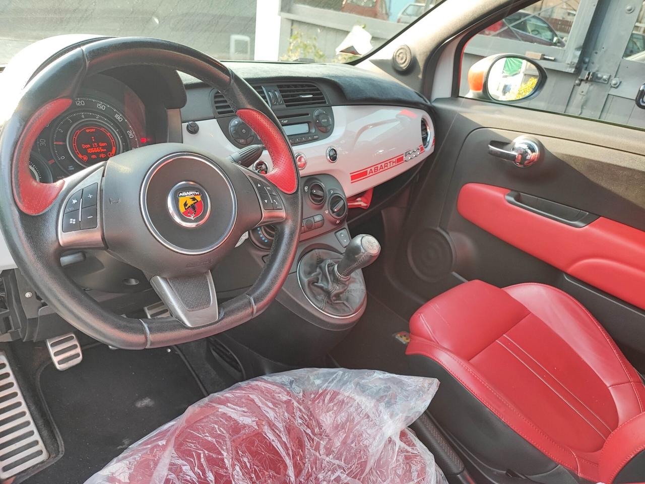 Abarth 500 1.4 Turbo T-Jet uni-pro
