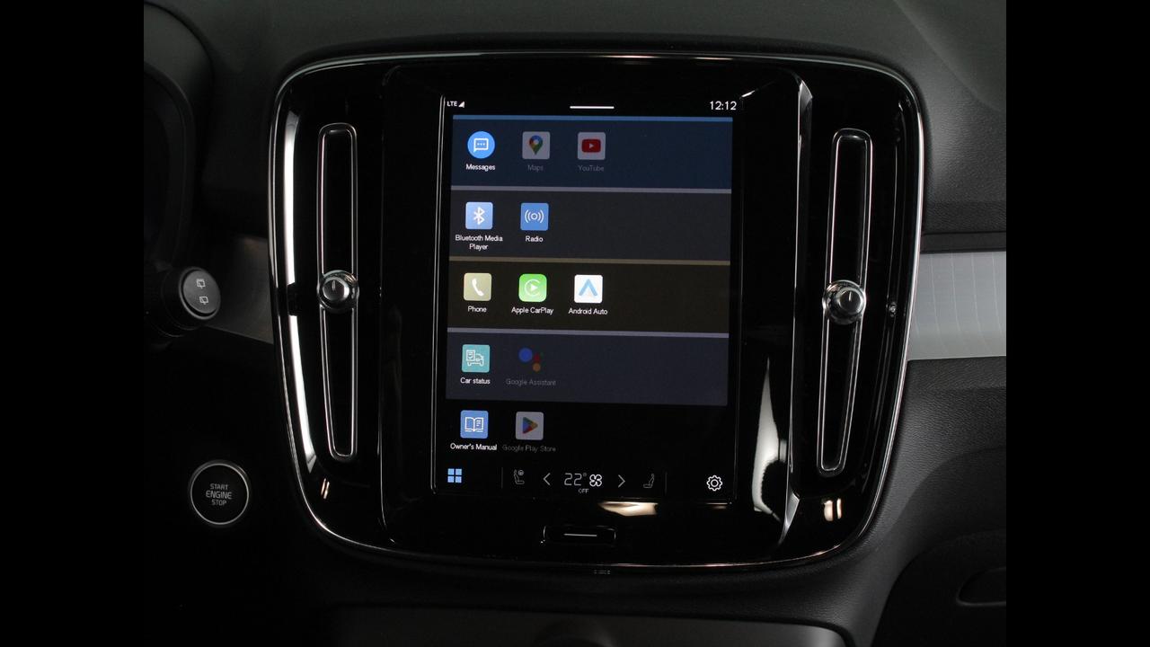 VOLVO XC40 2023 - XC40 2.0 b3 Core auto