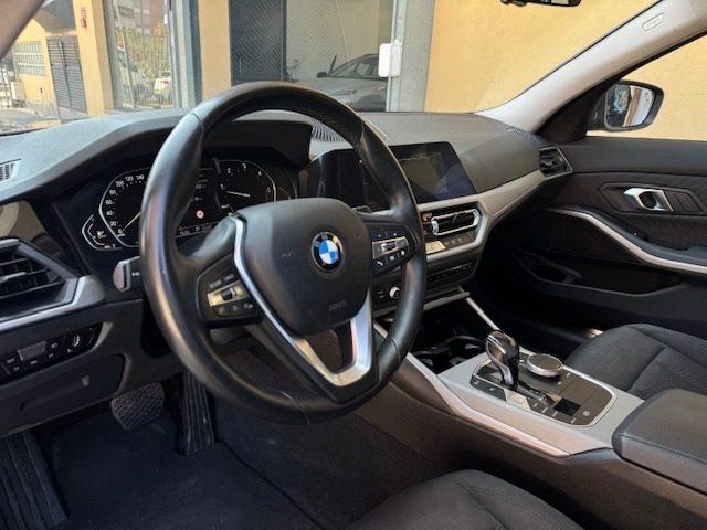 BMW 320 d 48V Touring Business Advantage XDRIVE