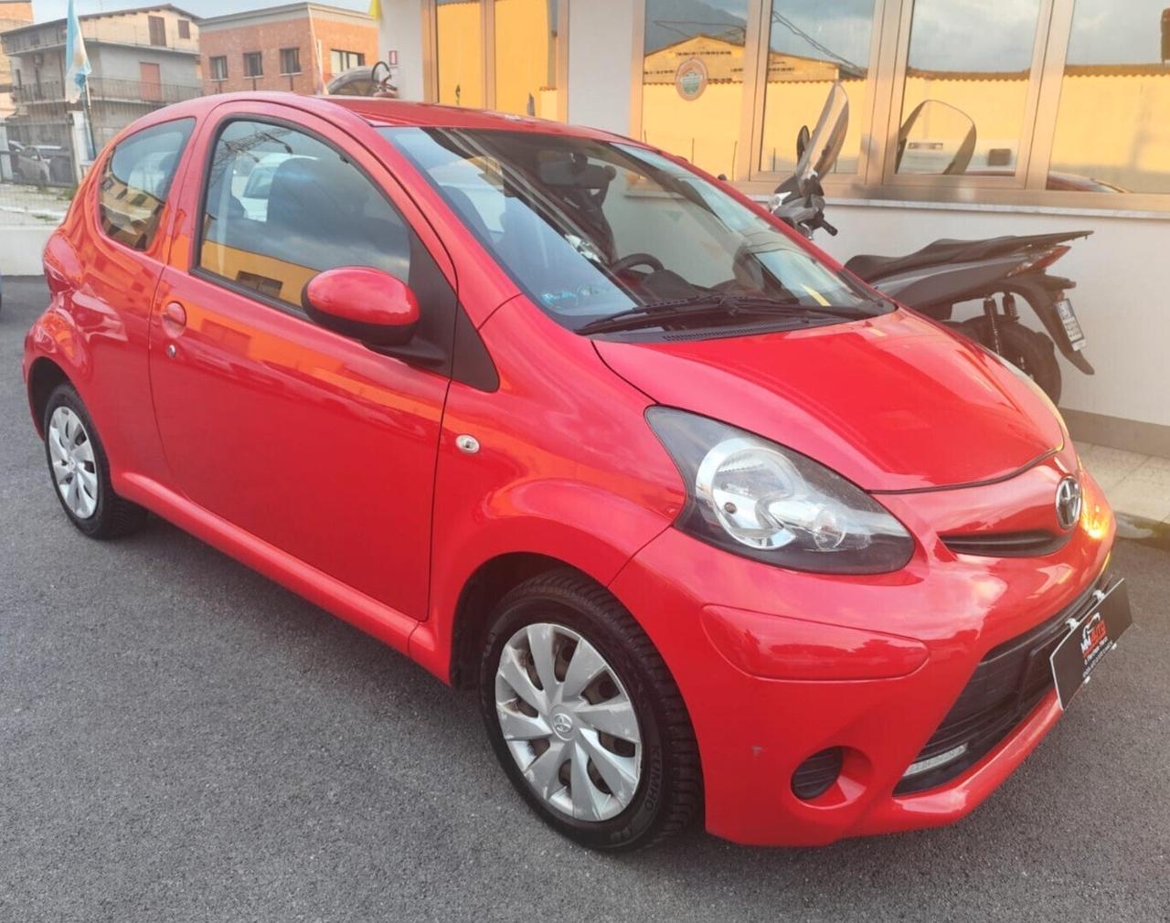 Toyota Aygo 1.0 12V VVT-i 3 porte Active Connect