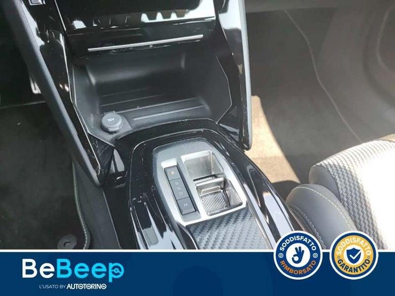 Peugeot 2008 1.2 HYBRID GT 145CV E-DCS6