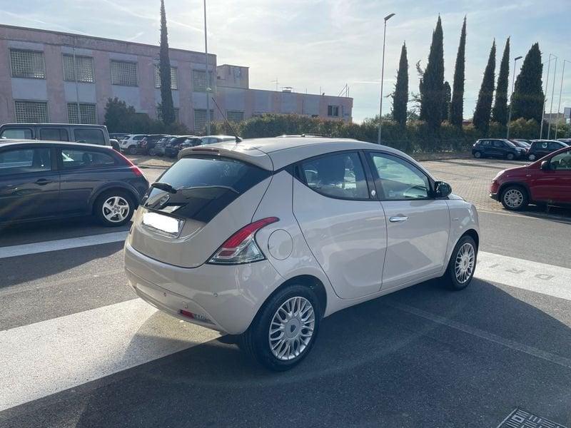 Lancia Ypsilon 1.2 69 CV 5 porte GPL Ecochic Gold