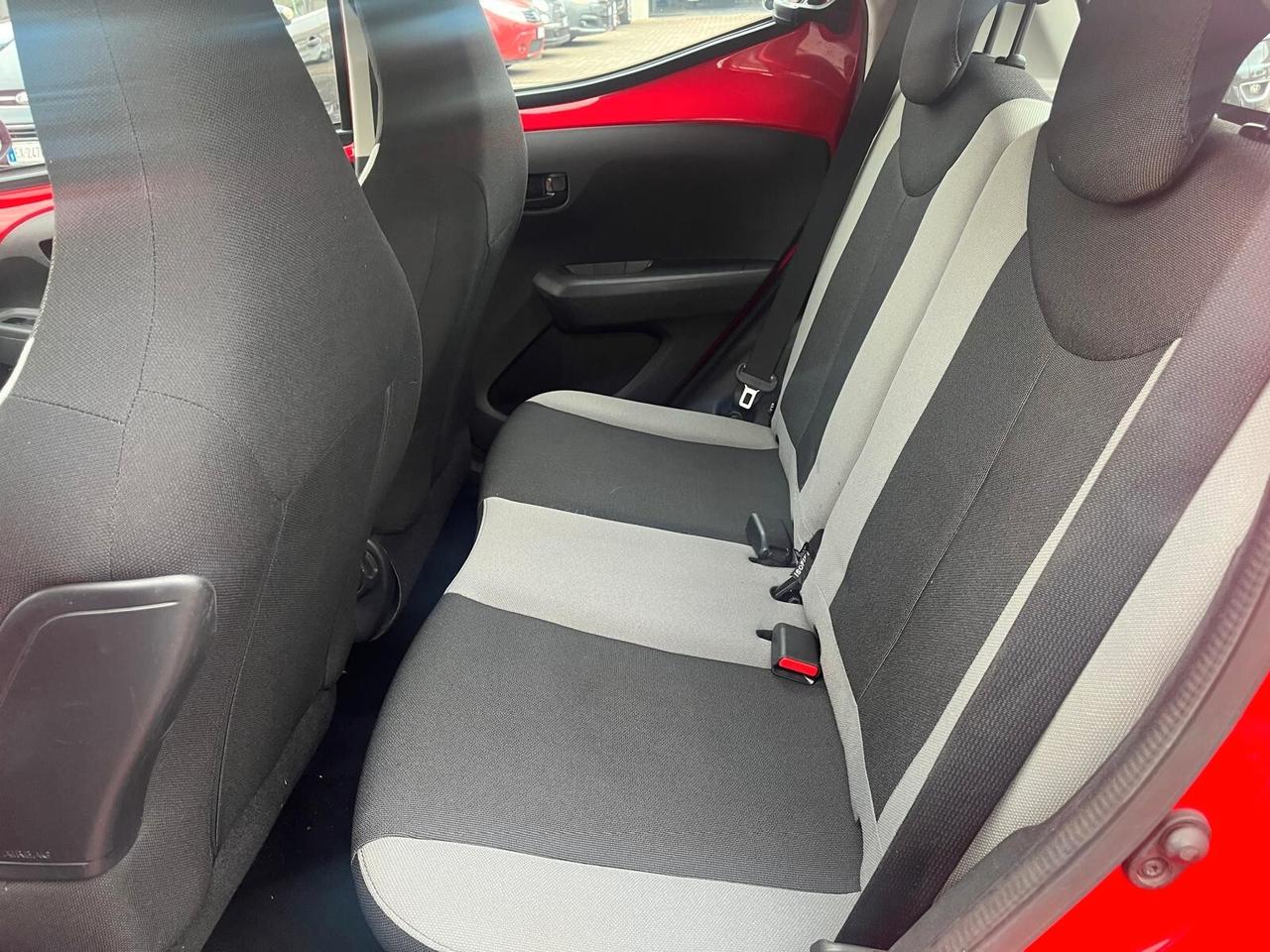 Toyota Aygo 1.0 VVT-i 69 CV **NEOPATENTATI**