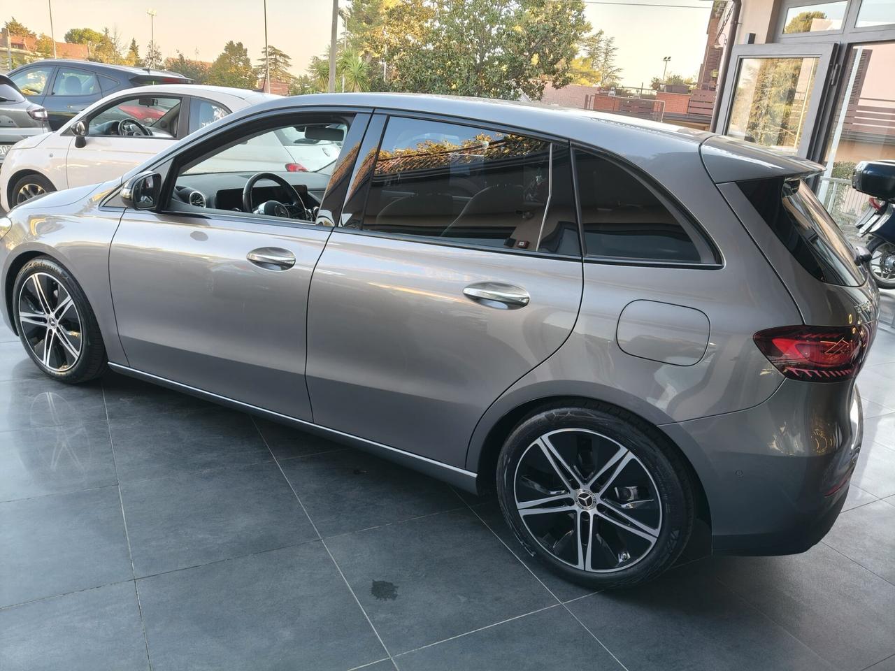Mercedes-benz B 180 D Progressive Advanced Plus Edition Automatic