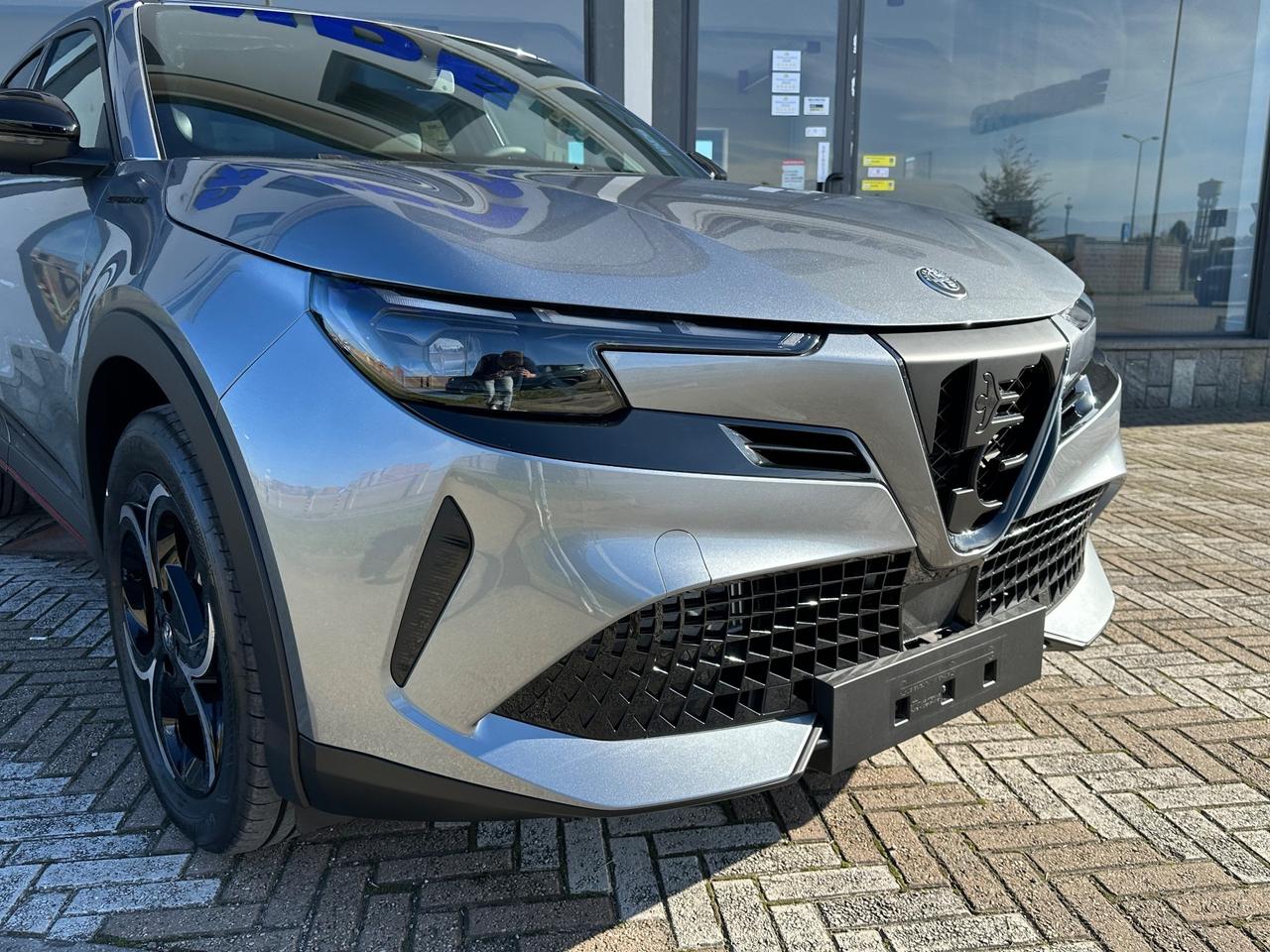 Alfa Romeo Junior 1.2 136 CV Hybrid eDCT6 Speciale