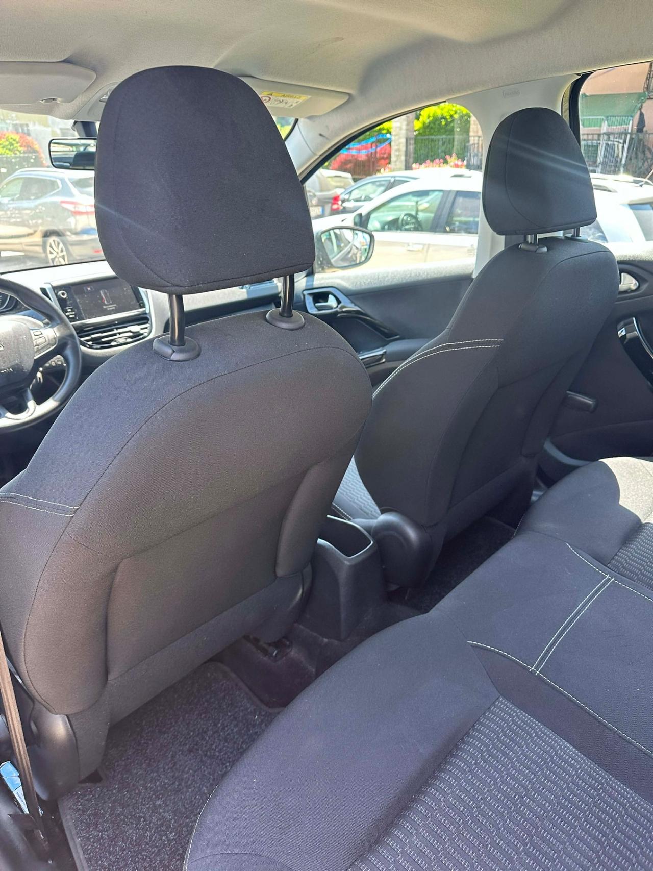 Peugeot 208 82 5P ALLURE NEOPAT KMCERT UNICOPR