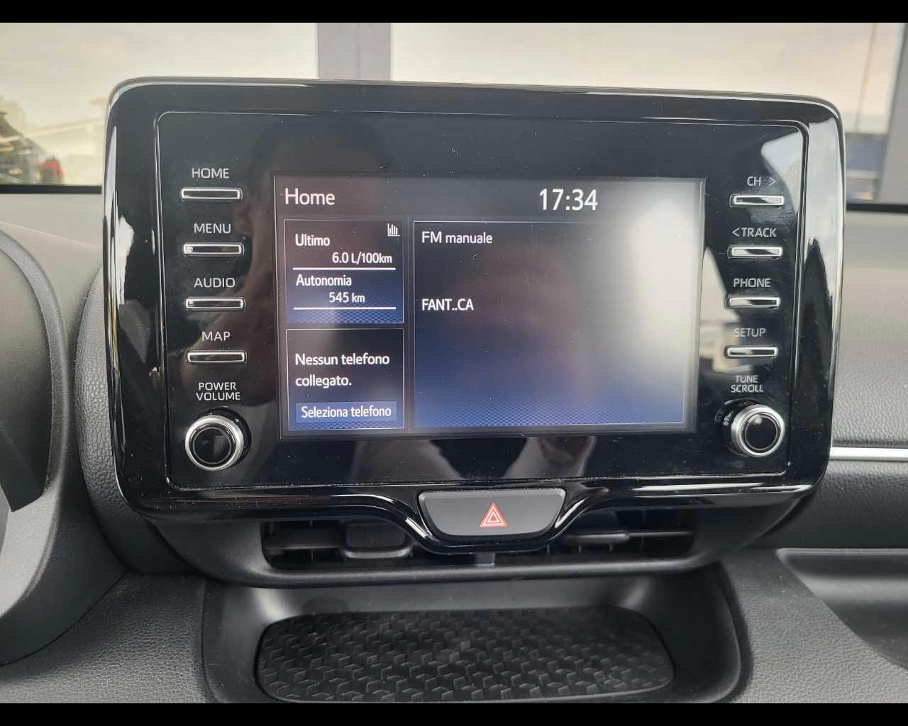 TOYOTA Yaris 1.0 Active