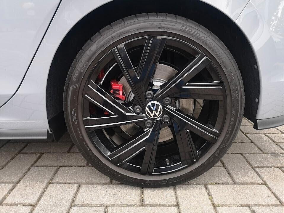 Volkswagen Golf GTI 2.0 TSI DSG Fari MATRIX
