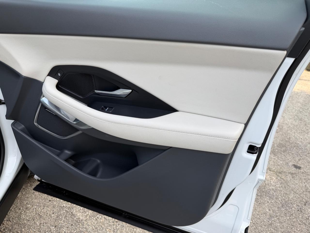 Jaguar E-Pace 2.0D 180 CV AWD cambio aut. S