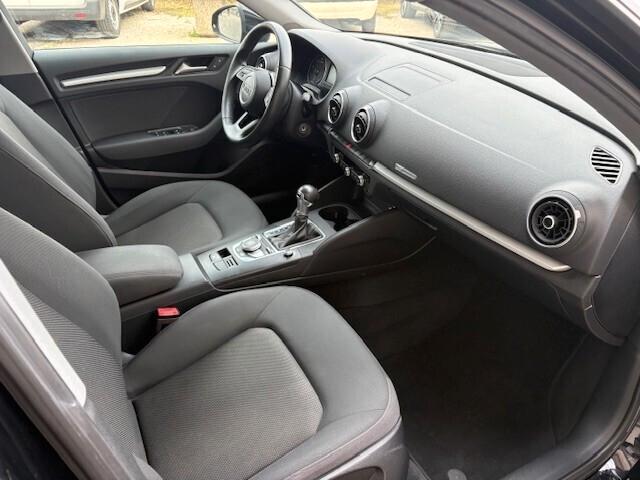 Audi A3 SPB 35 TDI S tronic Business