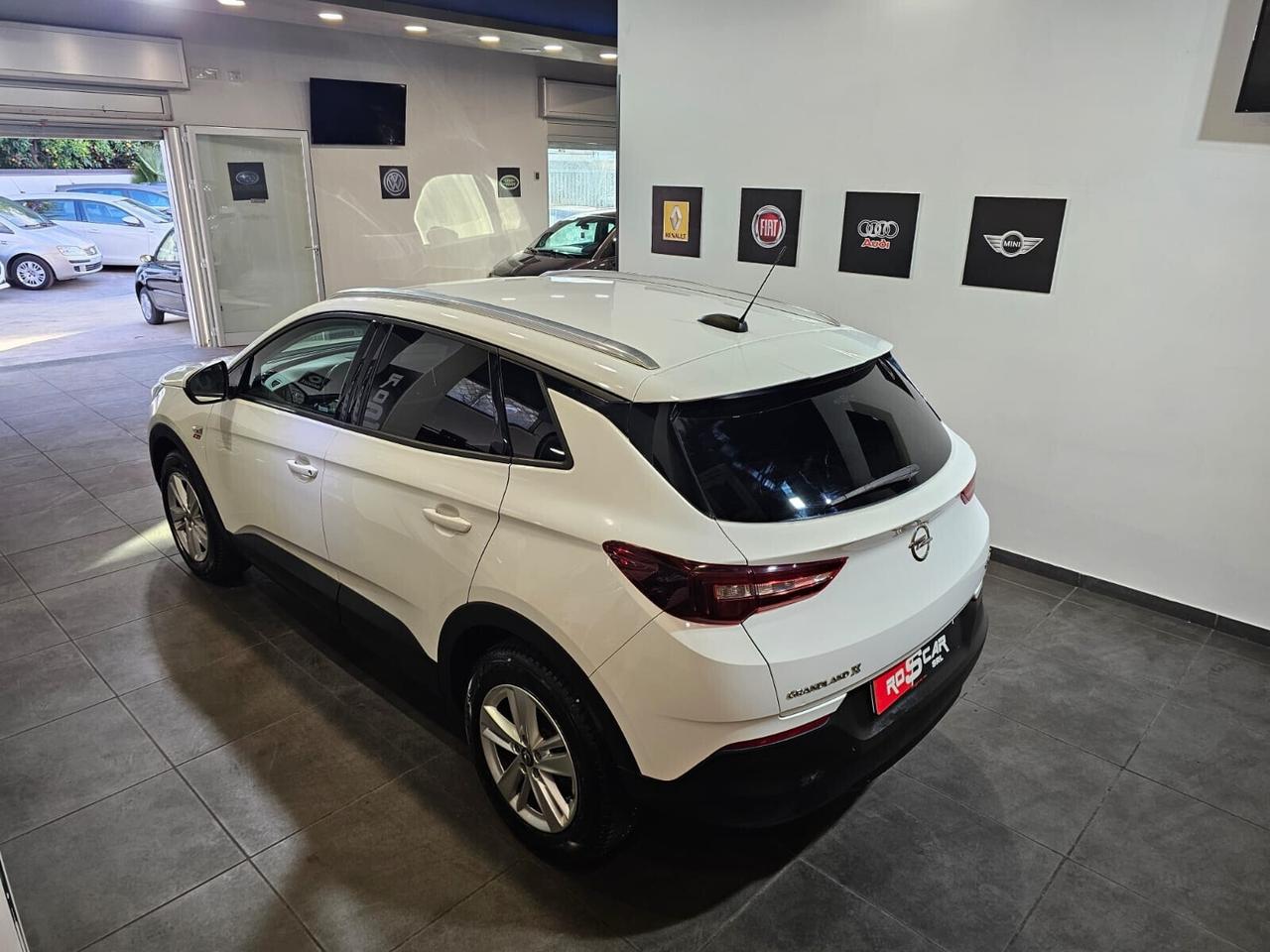 Opel Grandland X 1.6 diesel 120CV