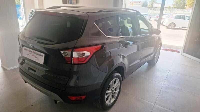 Ford Kuga 1.5 TDCI 120 CV S&S 2WD Titanium