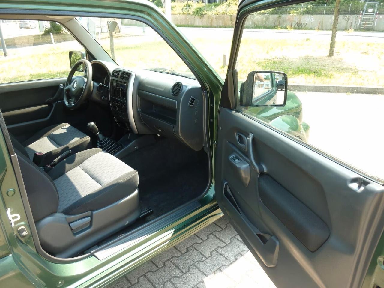 Suzuki Jimny 1.3i 16V cat 4WD JLX