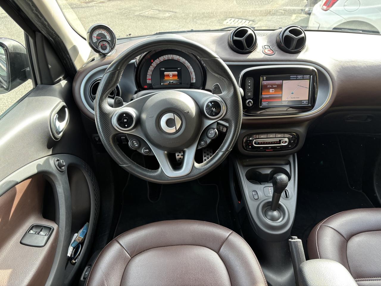 Smart ForFour ALL BLACK