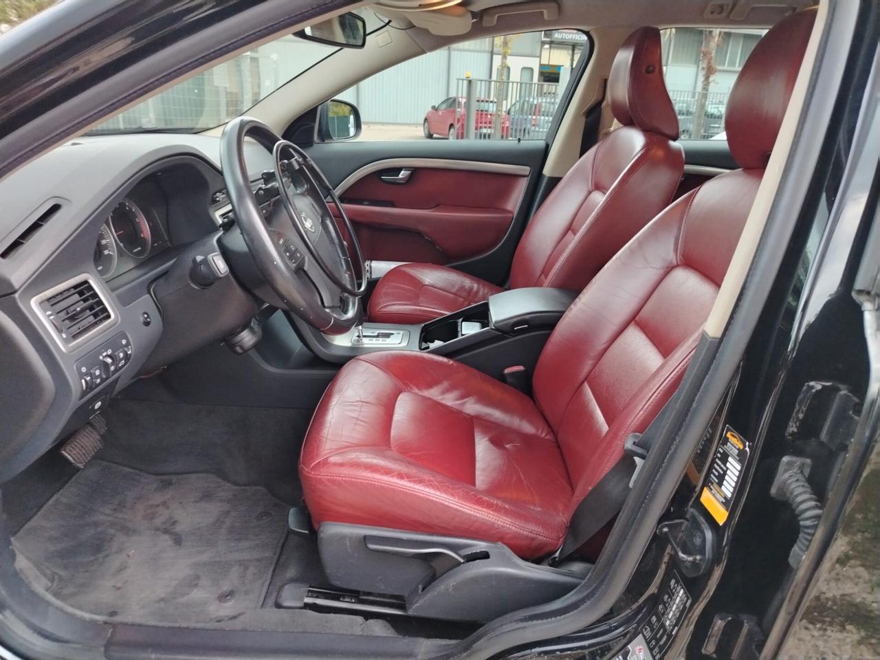 Volvo V70 2.4 D5 Summum