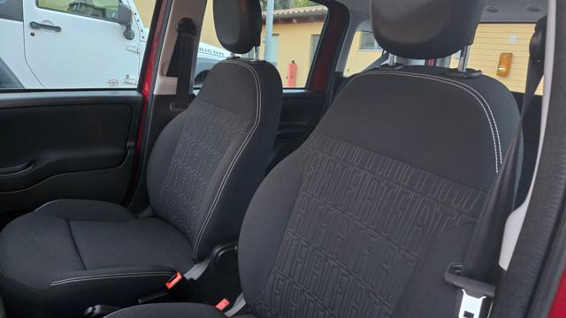 FIAT Panda 1.0 HYBRID S&S 70 CV SENSORI PARK RADIO TOUCH BT