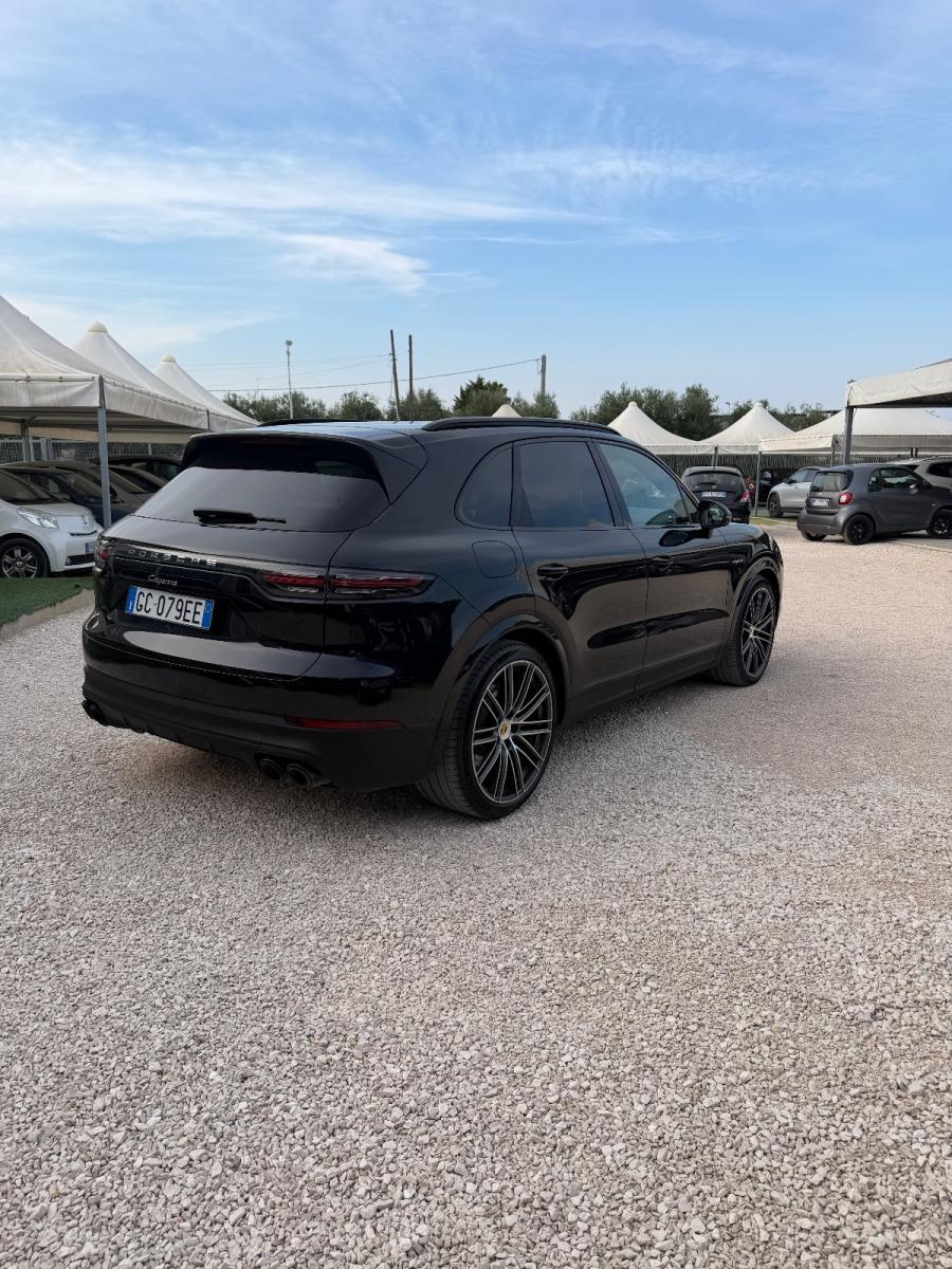 PORSCHE - Cayenne - 3.0 V6 E-Hybrid
