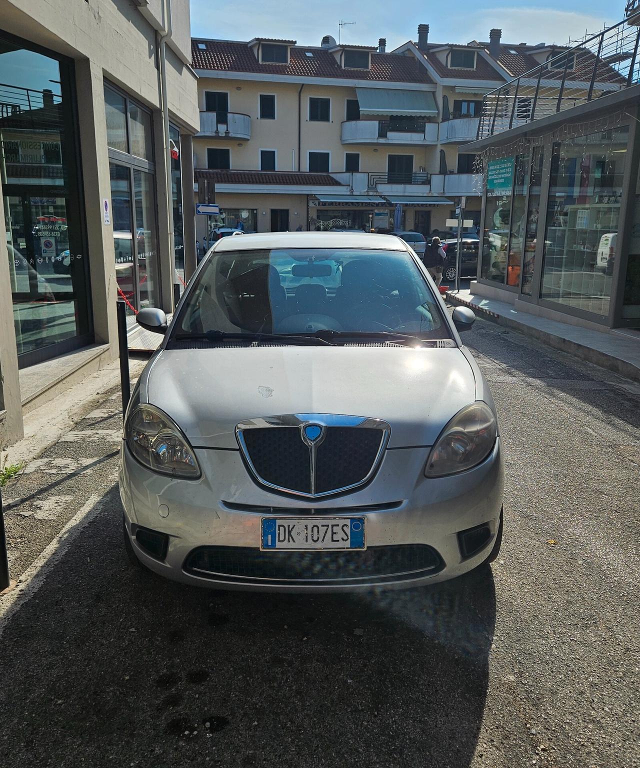 Lancia Ypsilon 1.3 MJT 75 CV anche Neopatentati