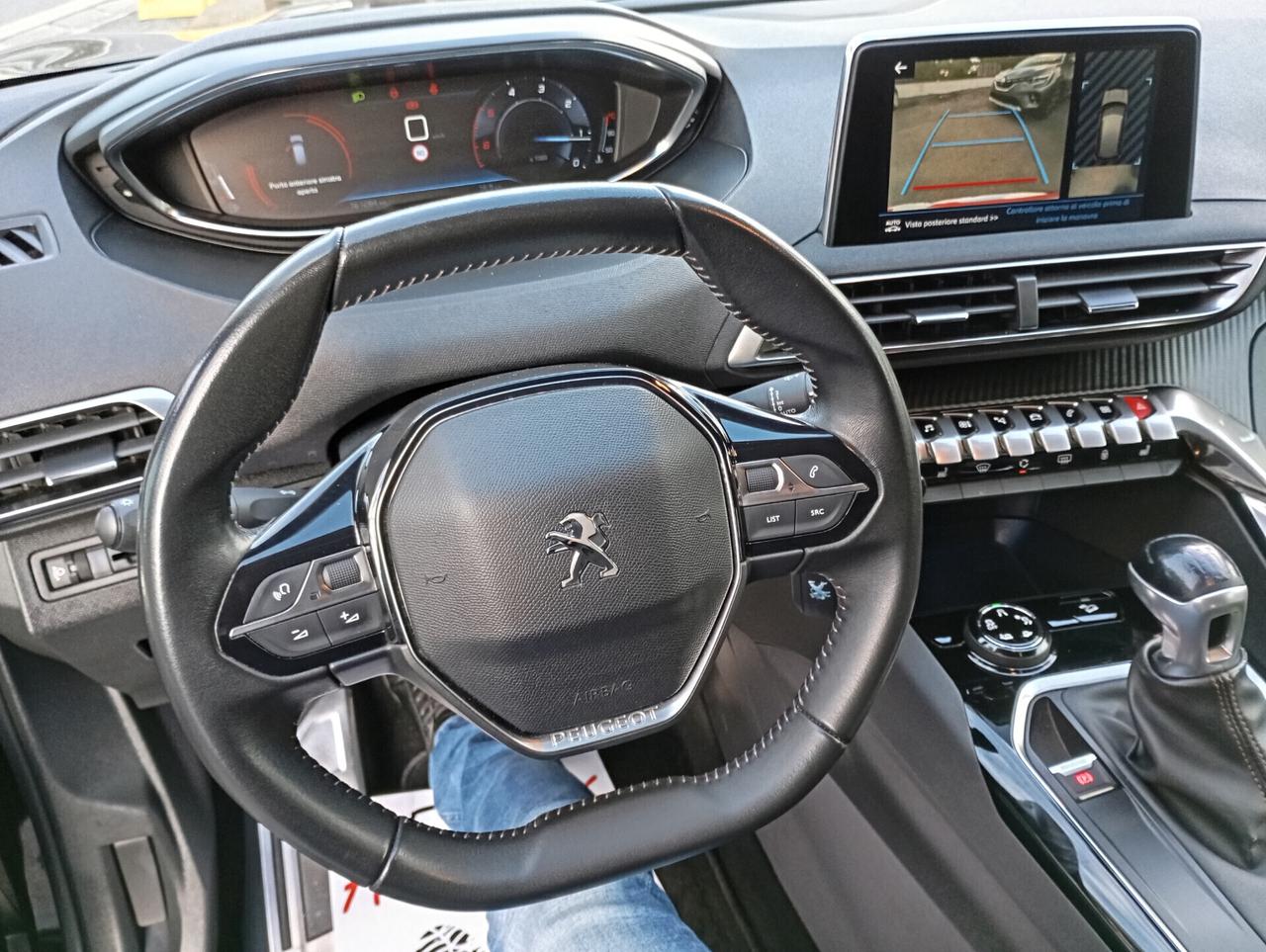 Peugeot 3008 1.5 BlueHDi 130CV Business
