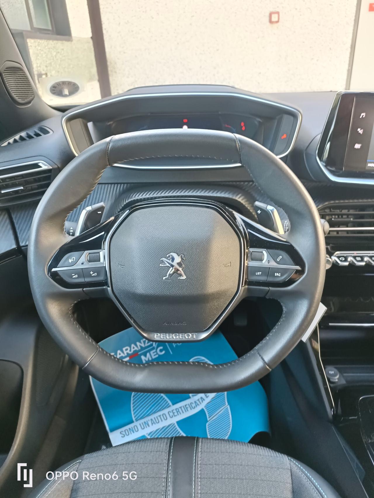 Peugeot 2008 BlueHDi 130 S&S EAT8 Allure