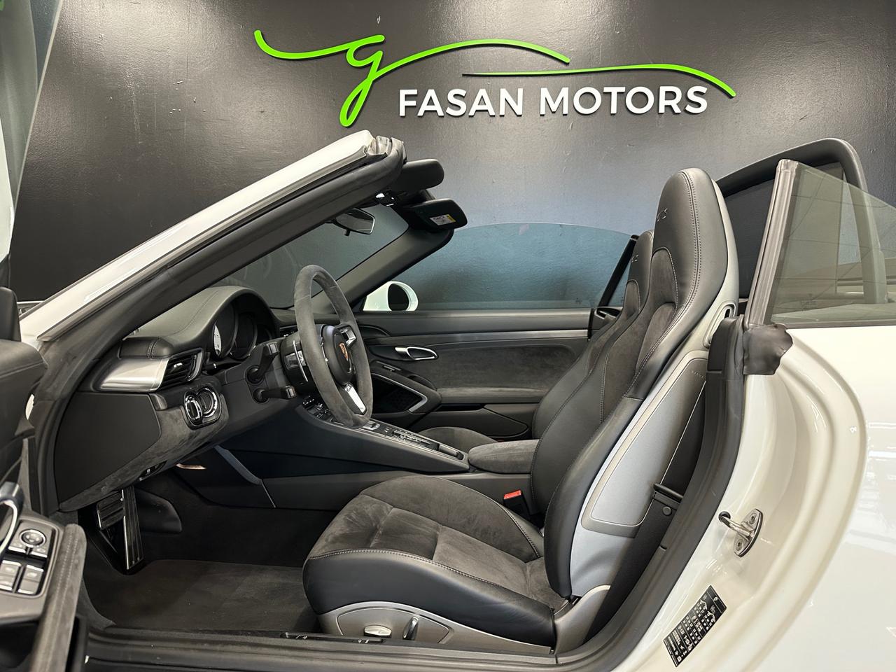 Porsche 911 Cabrio 3.0 Carrera 4 GTS auto