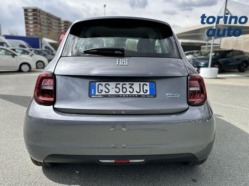 FIAT 500 Action Berlina